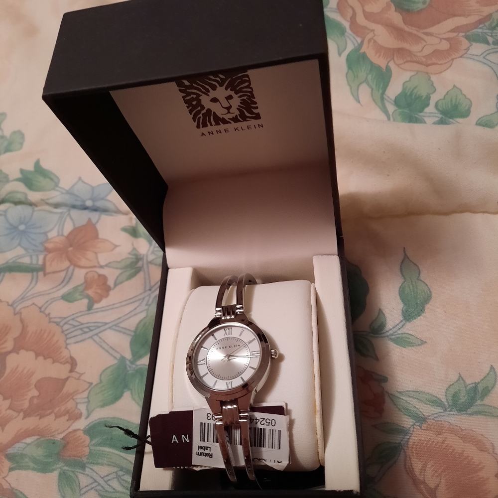 Anne Klein Watch - Picture 3 of 6
